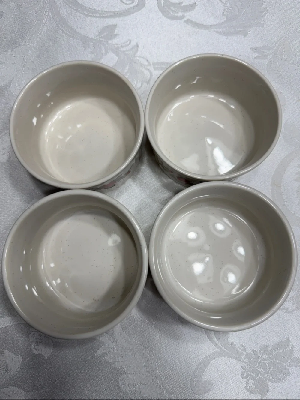 (4)  Vtg. 1970’s Sheffield “Strawberries N Cream” stoneware 8oz Ramekins.